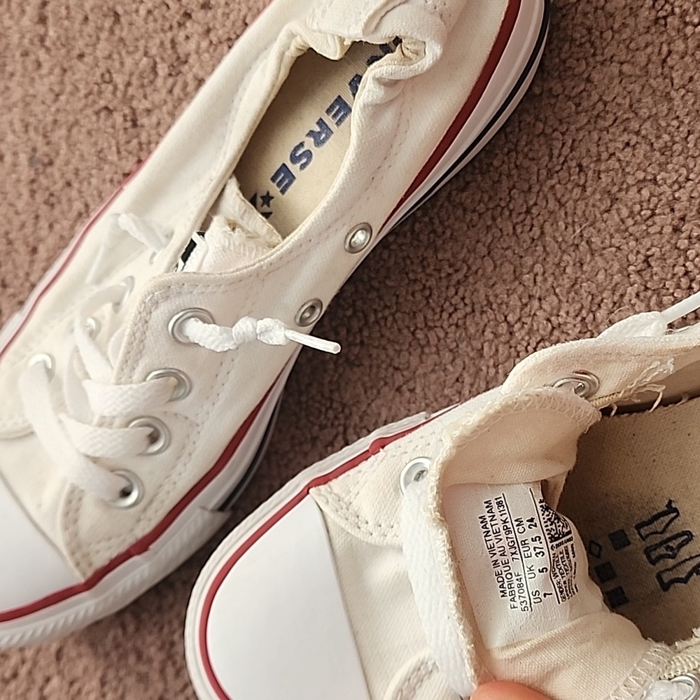 Converse White and Red Women's Sneakers - Picture 2 of 5